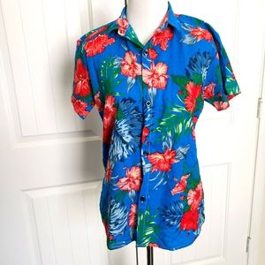 NWT Hawaiian button down shirt